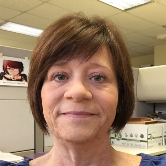 Meet your Posher, Jan - Picture 1 of 1